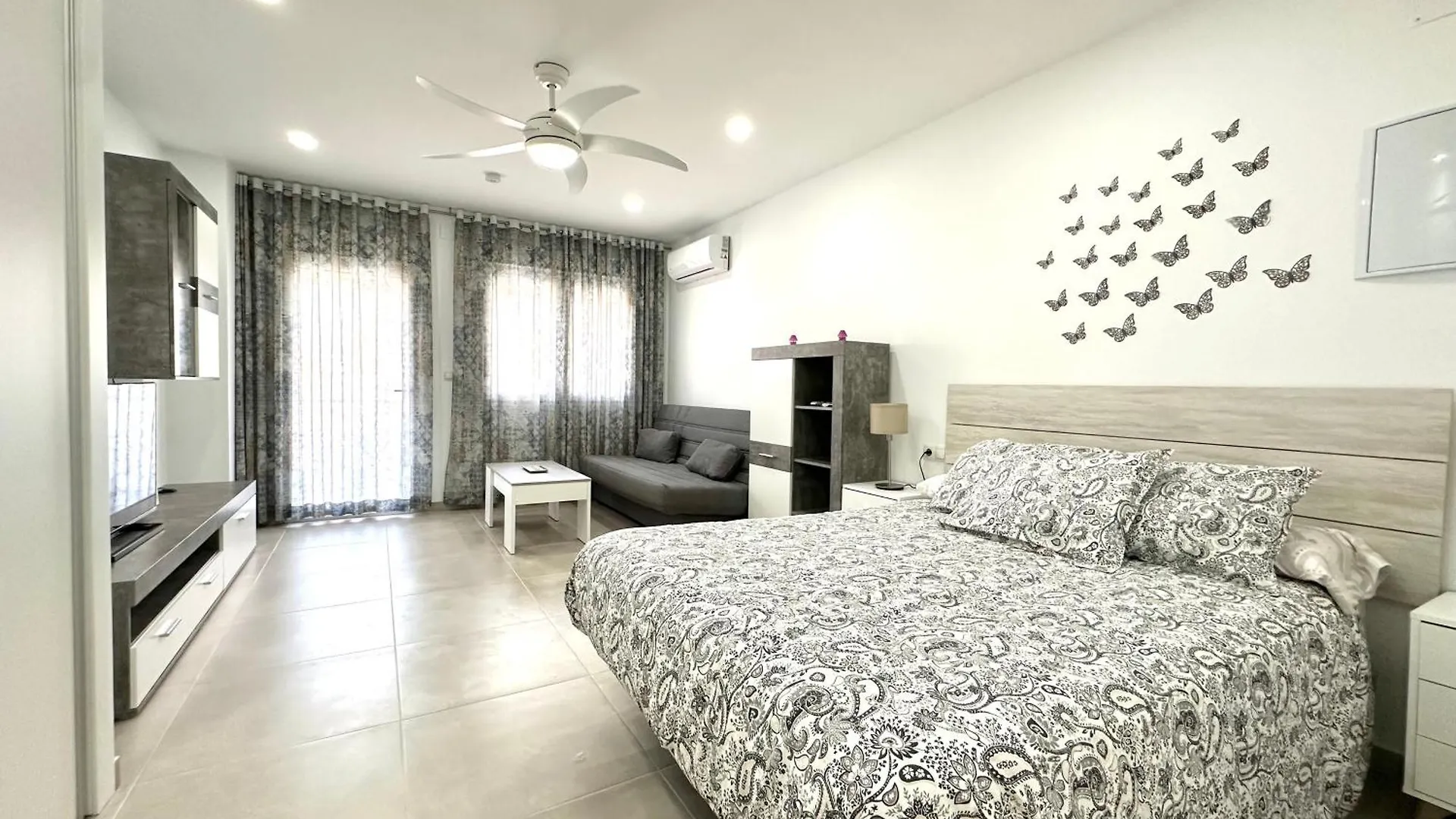 Ver72- Bonito Apart - Terraza - Wifi - Reformado Торремолинос