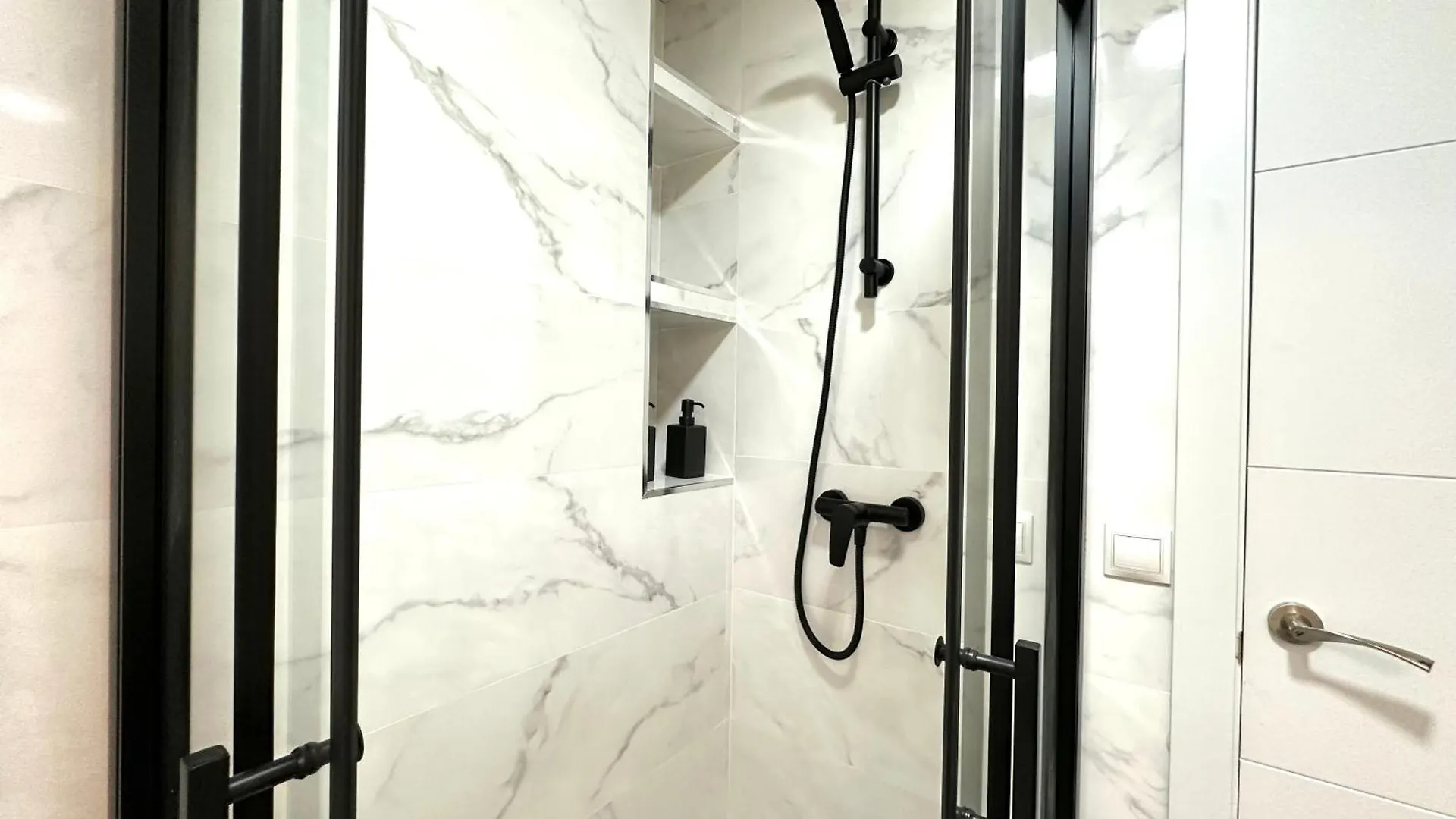 Ver72- Bonito Apart - Terraza - Wifi - Reformado Торремолинос